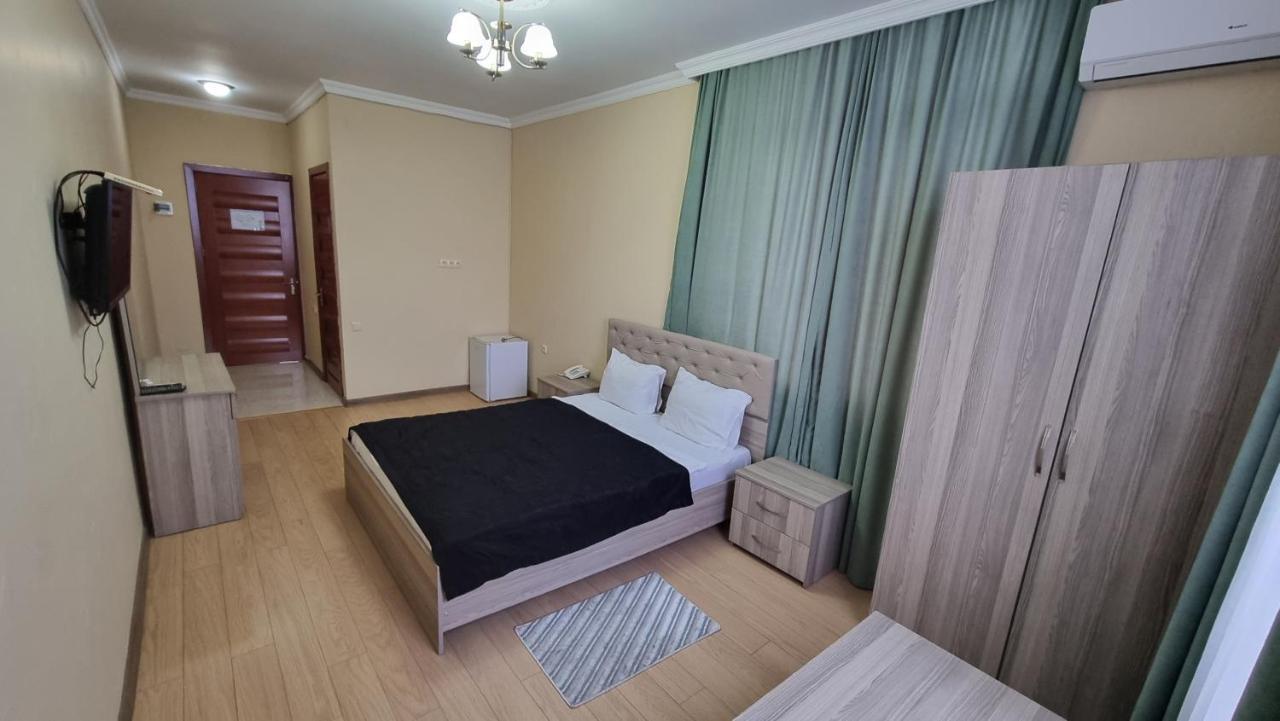 Darianna Batumi Hotel Esterno foto